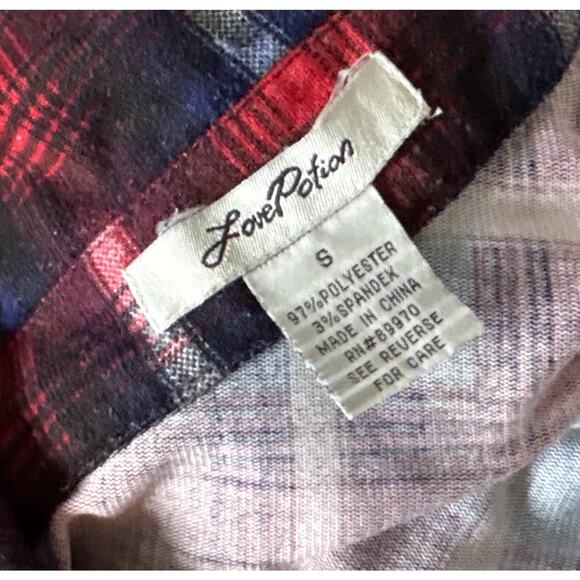 LOVE POTION Womens Size Small Plaid Convertible Sleeve Half Zip Flannel Shirt - Picture 8 of 8